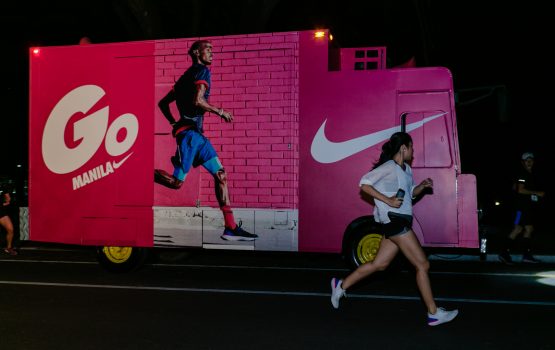 We spent an evening chasing a party bus with the Nike+ Run Club