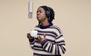 We can’t believe Daniel Caesar is in Manila