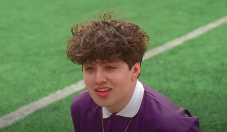 A nervous Boy Pablo gets his meet-cute in “Hey Girl” MV